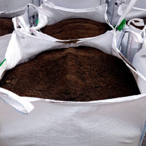 Tierra para césped (50% arena fina lavada 0/2 + 50% abono vegetal)